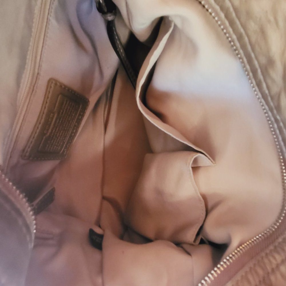 COACH Zoe Honey Mustard Yellow Shiny Liquid Patent Leather Hobo Bag F12735 - Picture 6 of 6